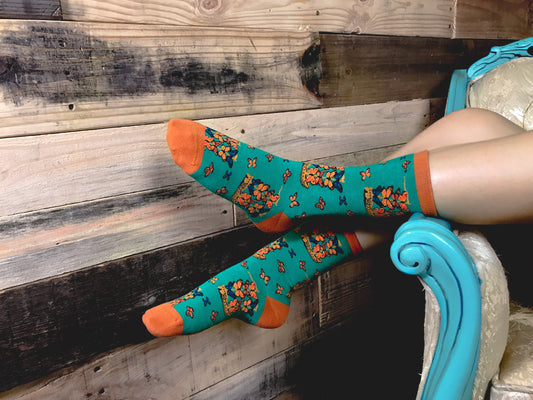 5 Ways to Wear Colorful Socks - Imagery Socks